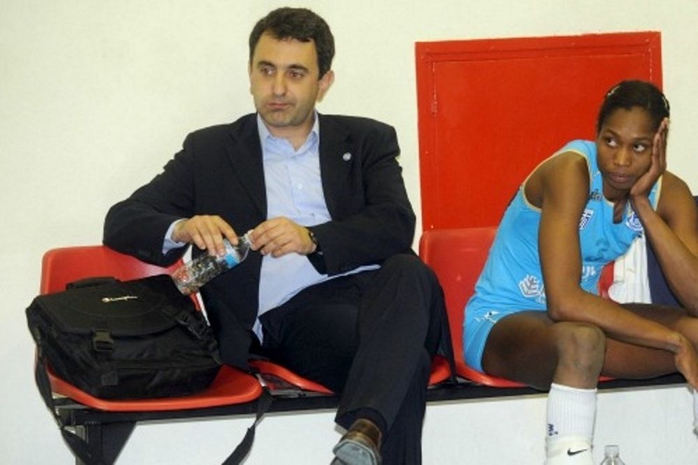 Στράντζαλης: «Δυνατό τεστ με Ολυμπιακό»