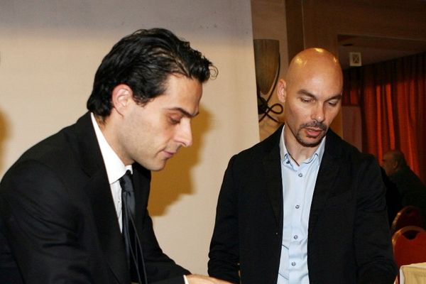 Σφυρίζουν στο Europa Κάκος, Κουκουλάκης