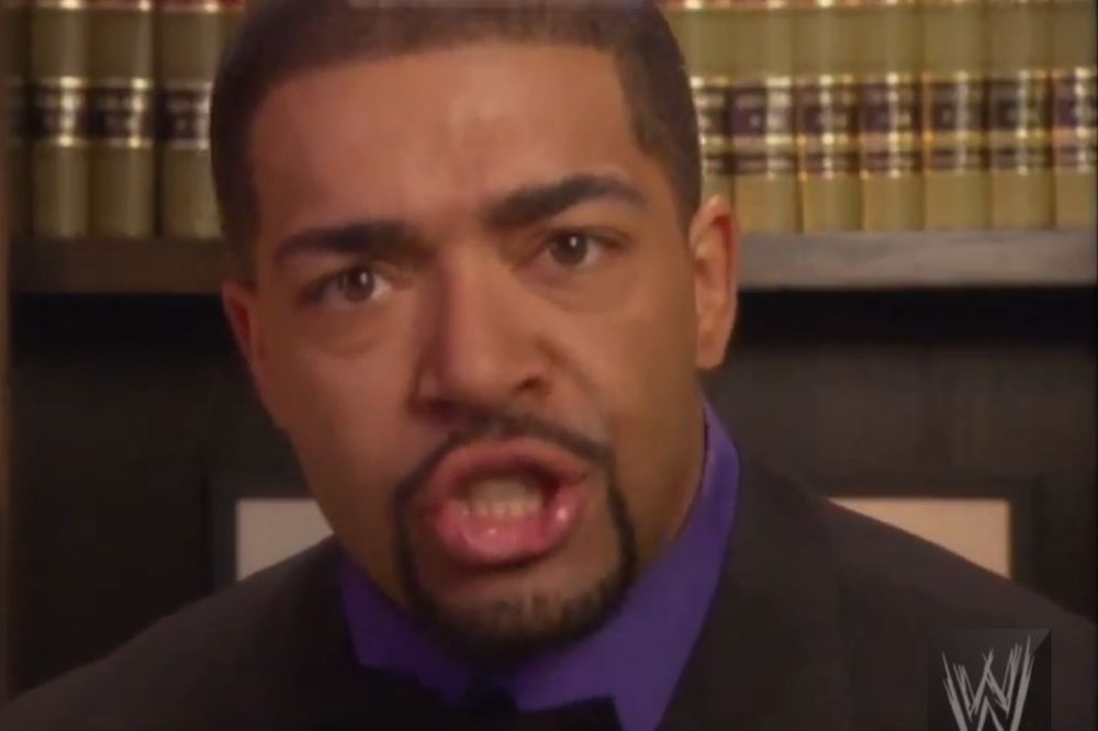 WWE: Promo για το «Tables, Ladders and Chairs»