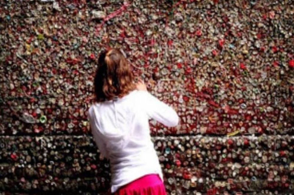 Ο πιο αηδιαστικός τοίχος στον κόσμο! (pics)