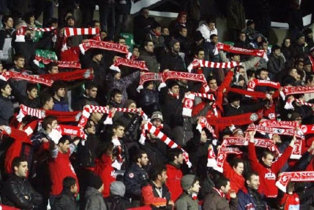 Xanthifans: «Ξενερώσαμε…»
