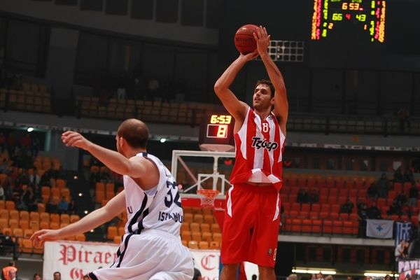 Περπέρογλου: «Από την άμυνα ξεκίνησαν όλα»