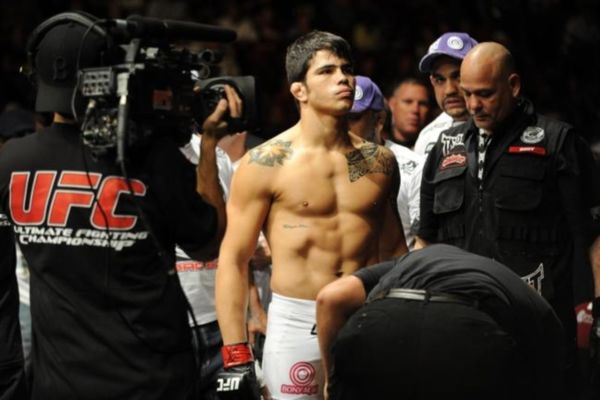 UFC 156: «Φορτώνεται» το πρόγραμμα