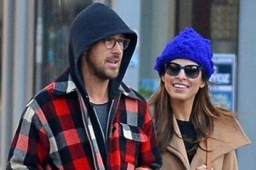 «Πιασμένη» η Eva Mendes!