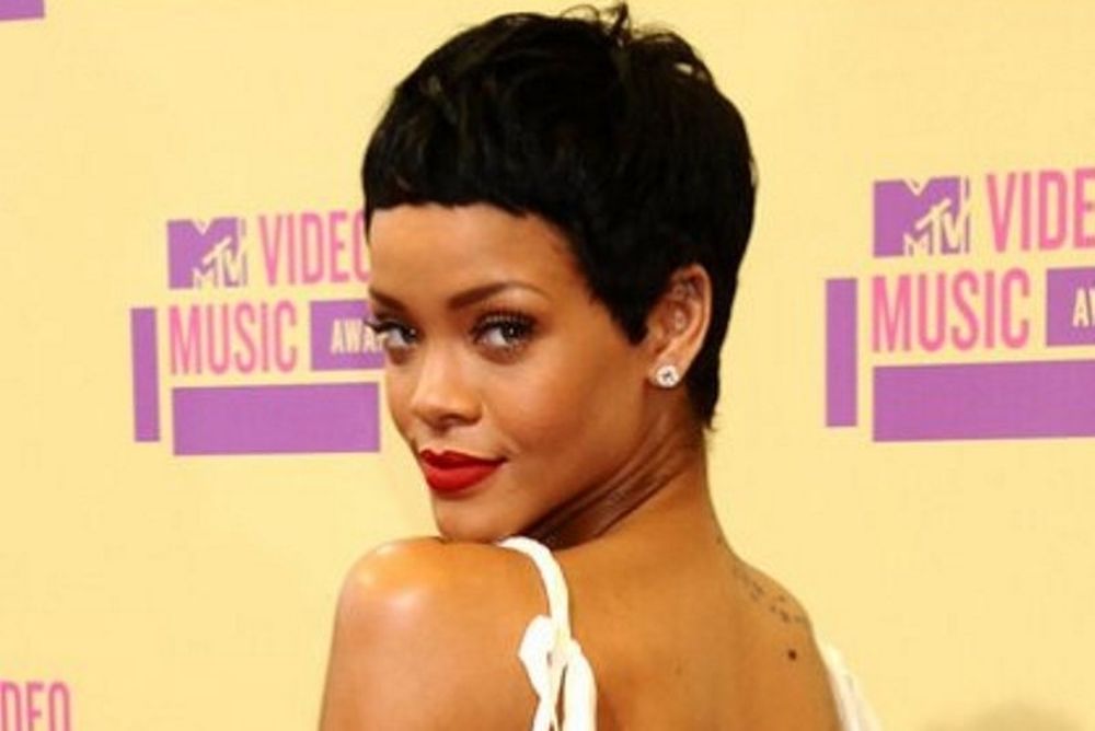 Ποιο hairstyle δεν θα έκανε ποτέ η Rihanna;