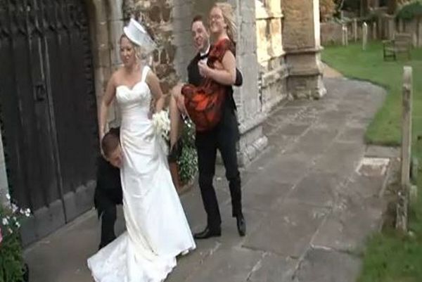Γαμπρός για... κλάματα, «σκότωσε» τη νύφη (video)