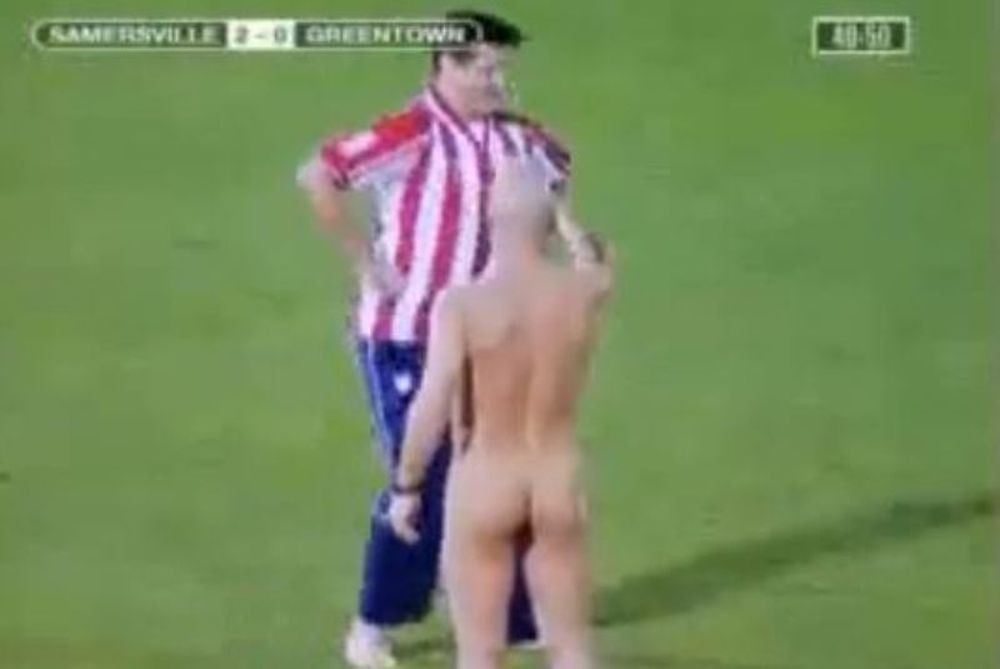 Συνελήφθη.. ντυμένος σε αγώνα γυμνιστών (video)