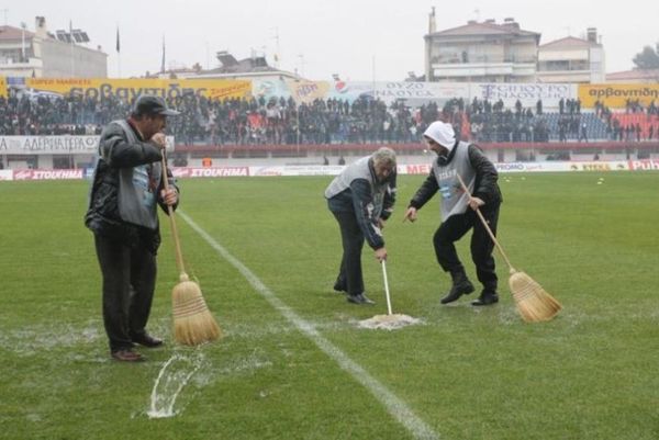 Super League: Ο κακός μας ο καιρός (photos)