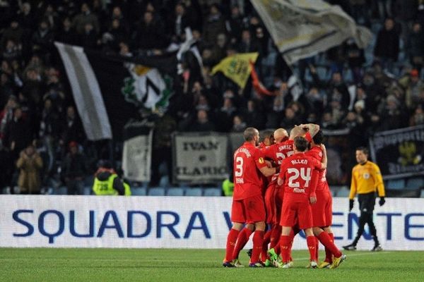 1ος Όμιλος: Νίκη-πρόκριση της Λίβερπουλ στο «Φρίουλι» (video)