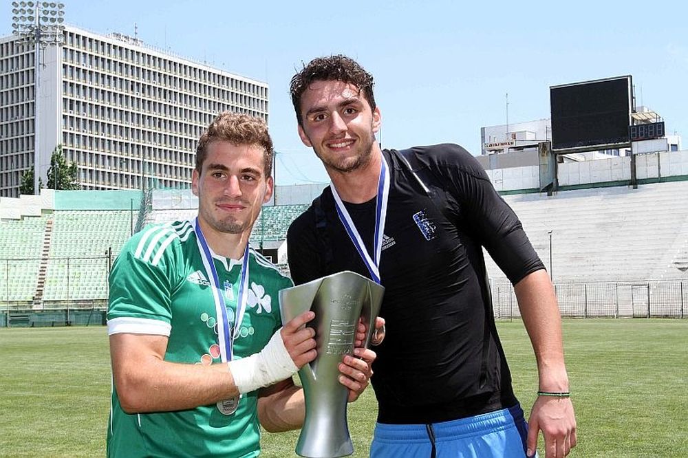 Τα μπράβο του Καπίνο στον Μαυρία