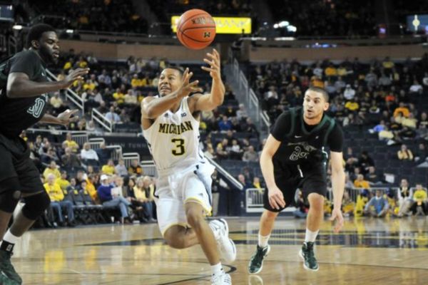 NCAA: Δέκα στα δέκα για Μίσιγκαν (videos)