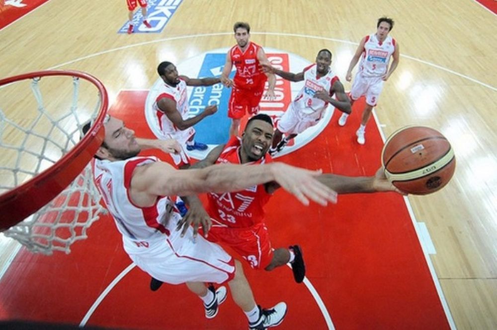 Αρμάνι Μιλάνο: Το buzzer beater του Λάνγκφορντ (video)