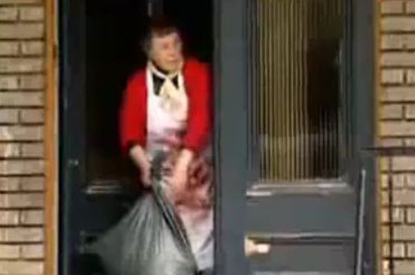 Η... δολοφόνος με τον μπαλτά ήταν φάρσα (video)