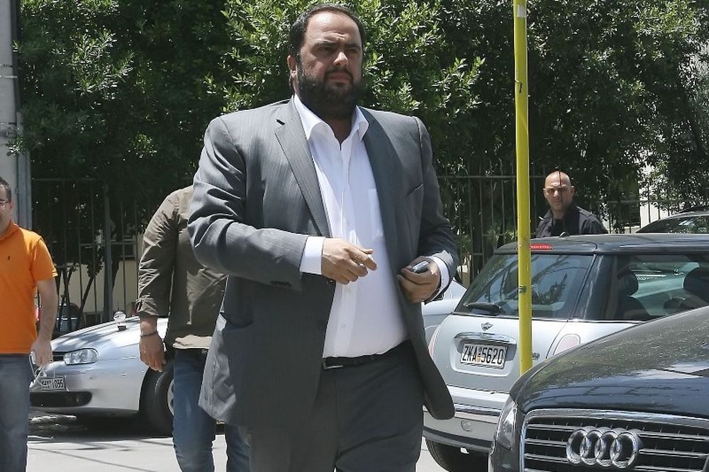 Super League: Δυσαρέσκεια Μαρινάκη και αποχώρηση! (photos)