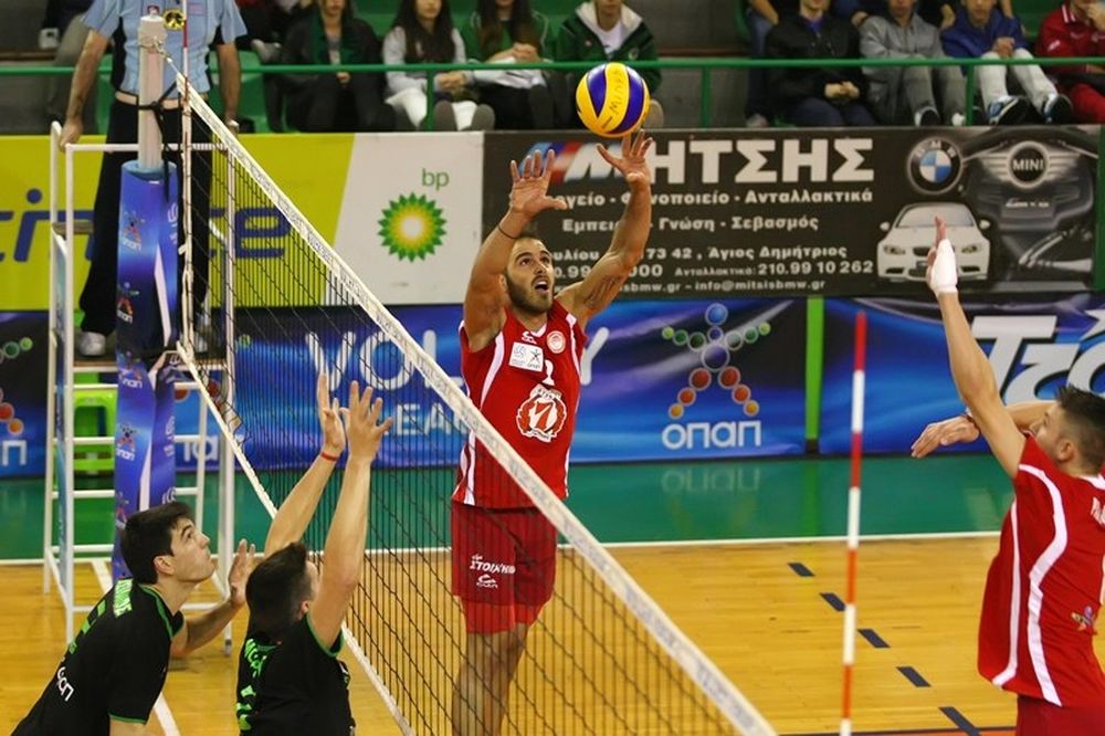 Πρόστιμο για Ολυμπιακό, αναβολή για Ηρακλή