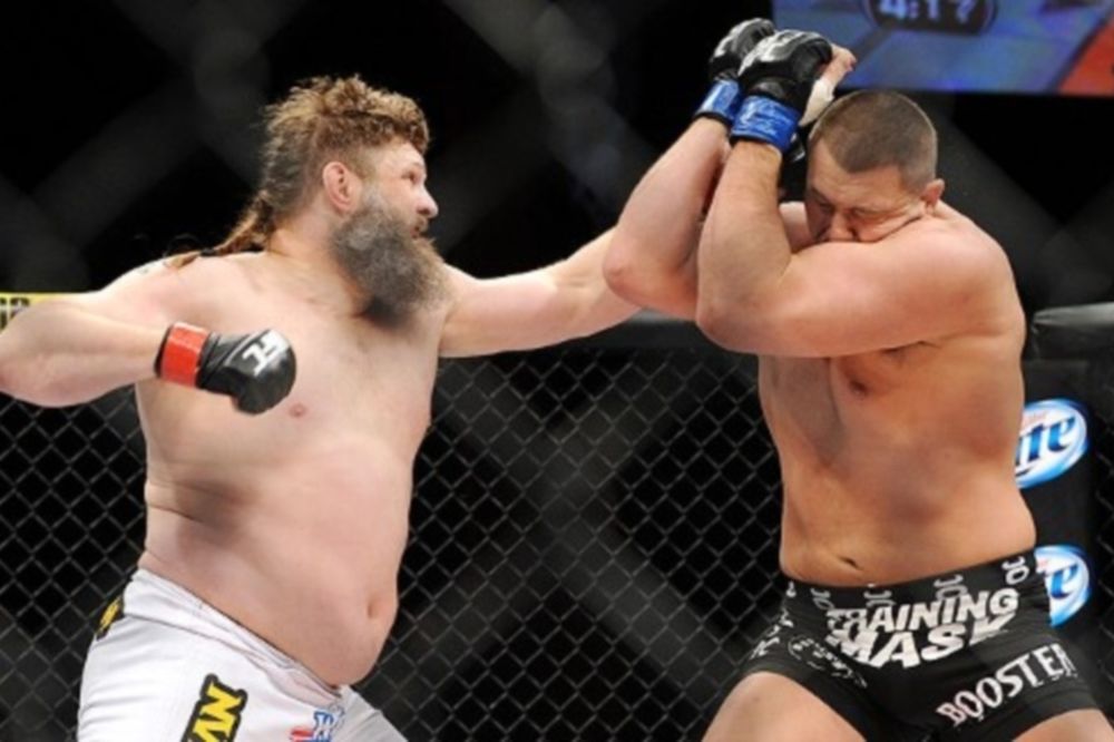 TUF Finale 16: Ισοπέδωσε και… έφυγε ο Nelson (videos+photos)