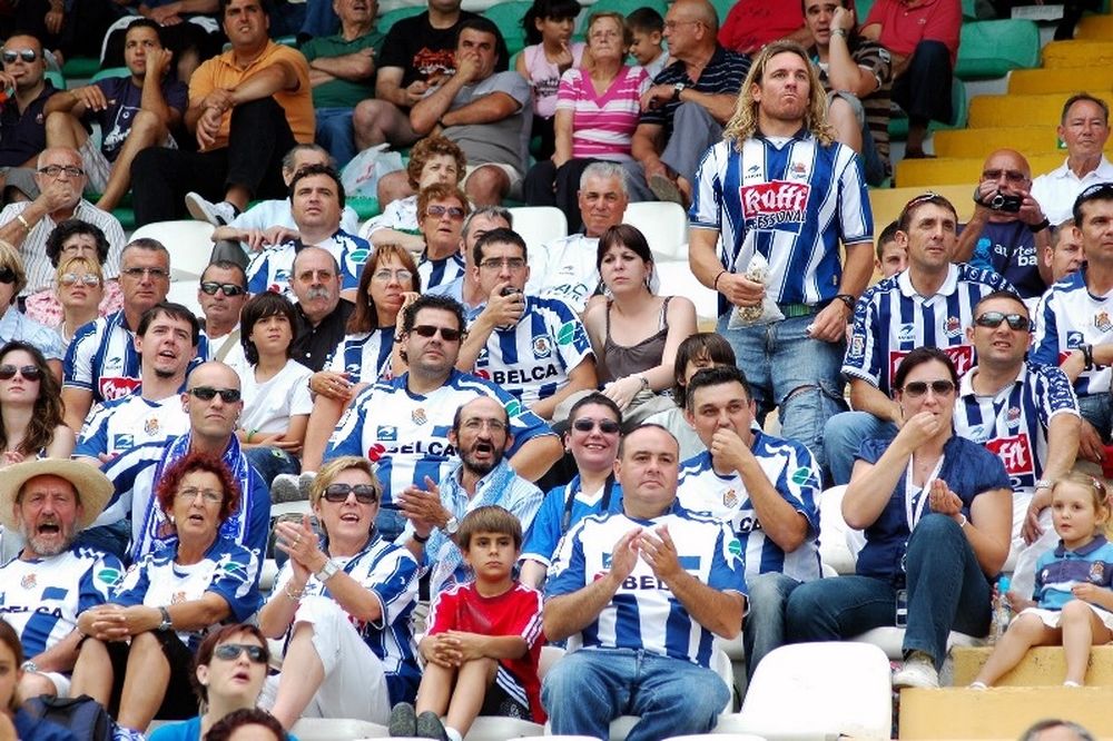 Σοσιεδάδ: Φανέλες με ονόματα οπαδών!