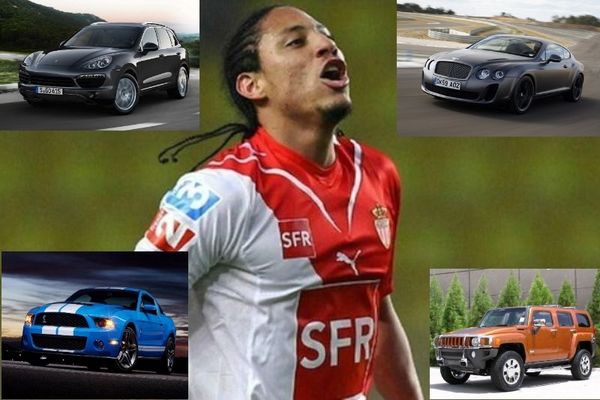 Ο Πίνο και η... μάντρα αυτοκινήτων! (photos)