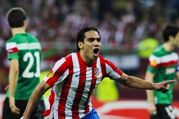 Ανασκόπηση 2012-Ποδόσφαιρο: Europa League ή... Φαλκάο League! (videos)