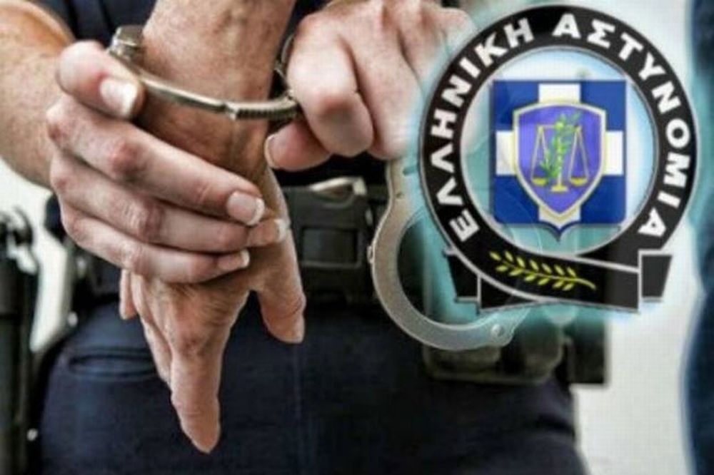 Χειροπέδες σε 4 ακόμη αστυνομικούς για το κύκλωμα ναρκωτικών