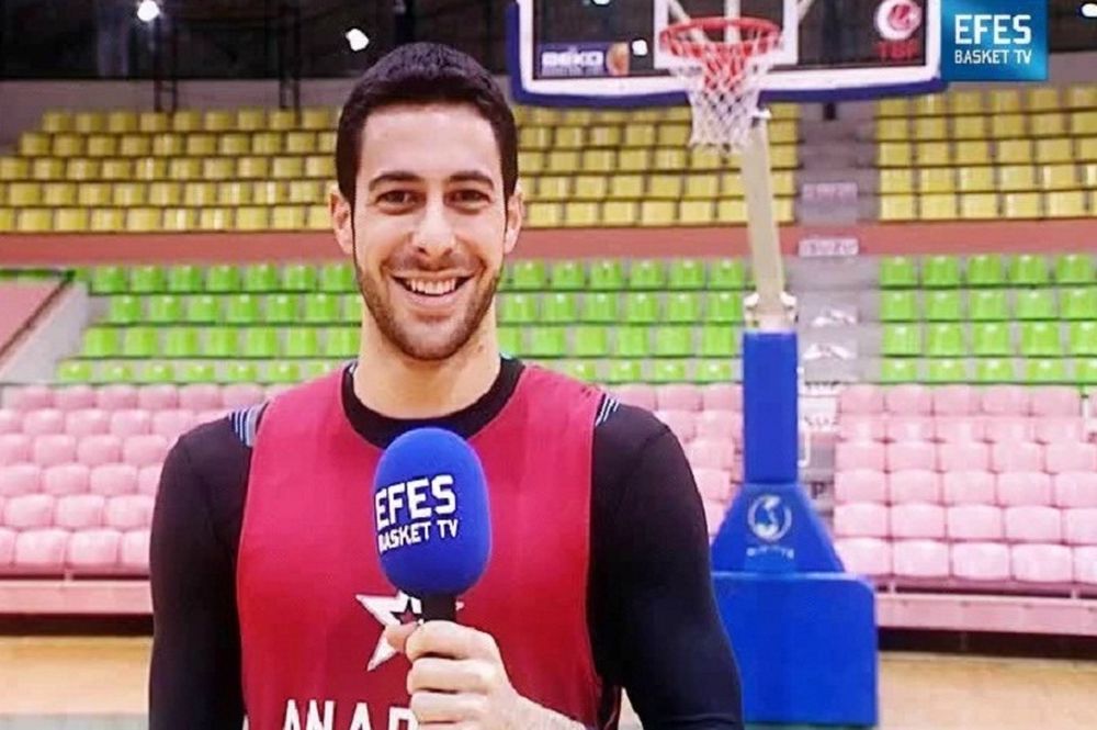 Εφές Αναντολού: Οι… αστείες ευχές για την Πρωτοχρονιά! (video)