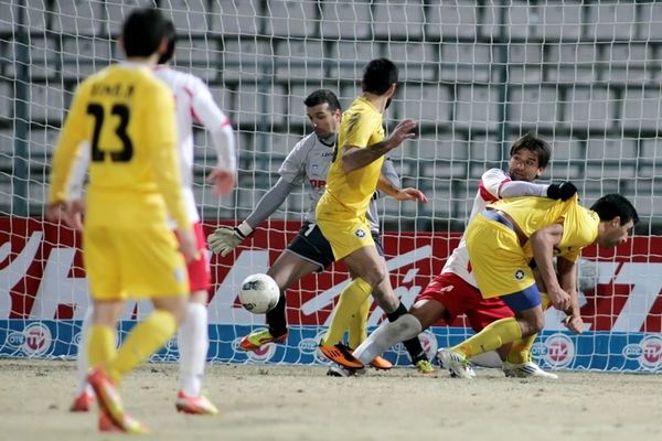 Λάμψη... πρόκρισης στον Βόλο