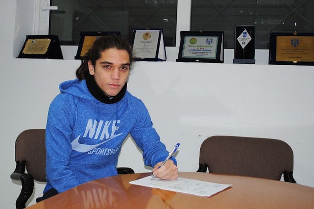 Απόλλων Σμύρνης: «Ανέβασε» τον Μπέντα