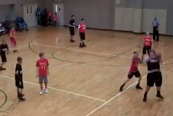 Το πιο «τρελό» καλάθι του αιώνα! (video)