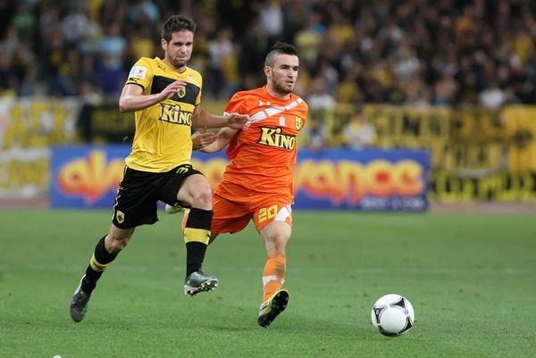 Super League: «Μάχες» στην ουρά σε… κίτρινο φόντο!