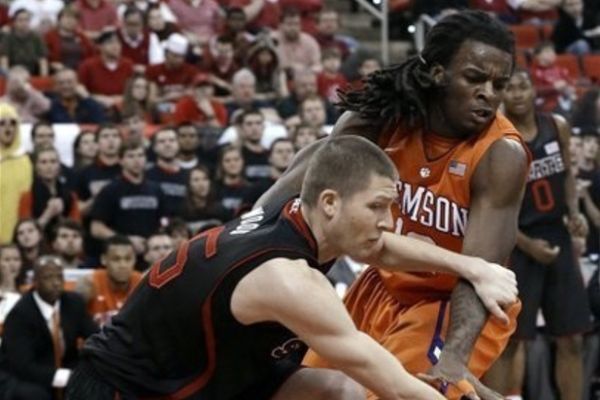 NCAA: Διασώθηκε στο τέλος το Νορθ Καρολάινα (videos)