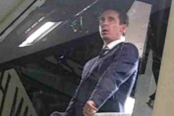 Μάντσεστερ Γιουνάιτεντ: Τα... έχασε με την ισοφάριση του Ντέμπσεϊ ο Νέβιλ!