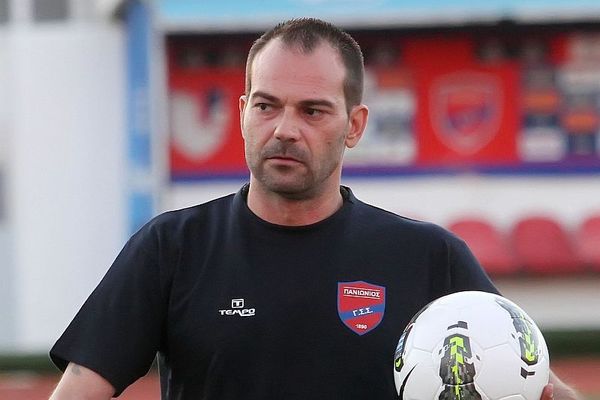 Παναγόπουλος: «Βαριά η φανέλα του Πανιώνιου»