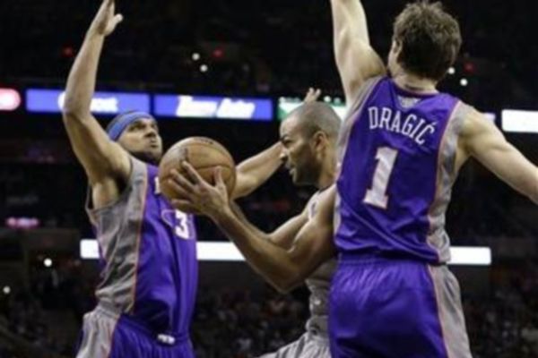 Σαν Αντόνιο Σπερς: Στα οκτώ το σερί (videos)