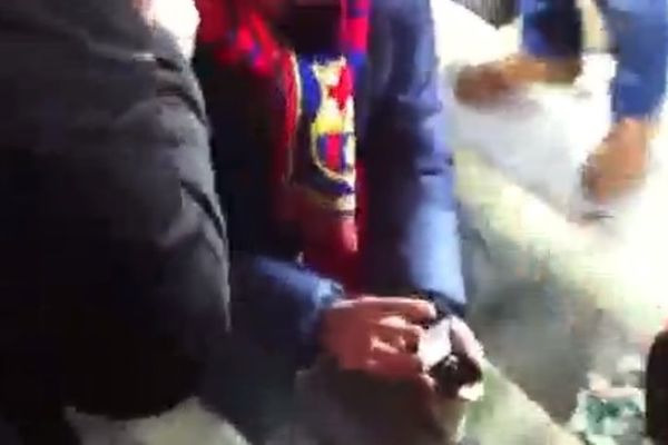 Μπαρτσελόνα: Πρόταση γάμου στο Καμπ Νου! (video)