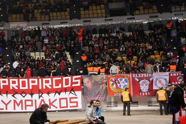 Ολυμπιακός: «Ώθηση από τον κόσμο για τη νίκη»