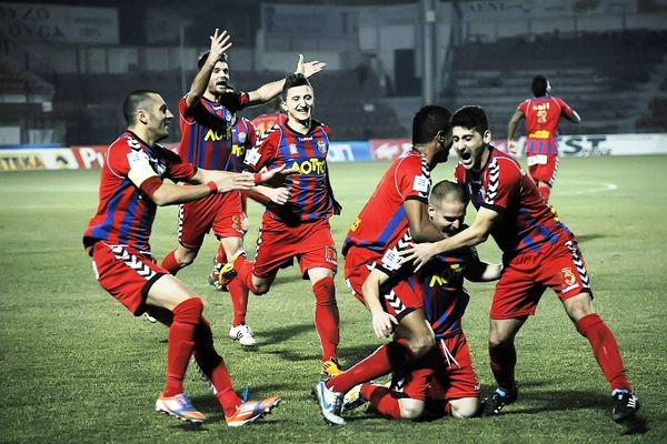 Ζωντανή με Πέρεζ η Βέροια, 2-0 τον Πανθρακικό (photos+video)