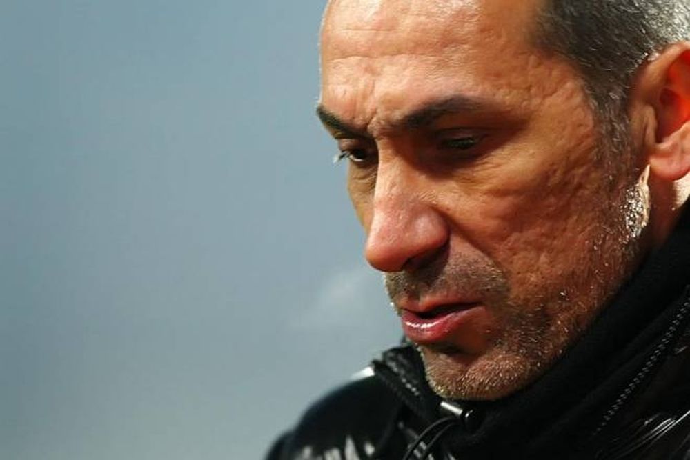 Αντί... Δώνης Fan Page στο Facebook