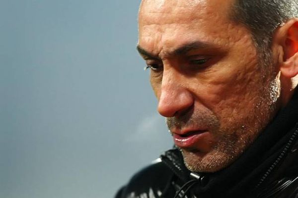 Αντί... Δώνης Fan Page στο Facebook