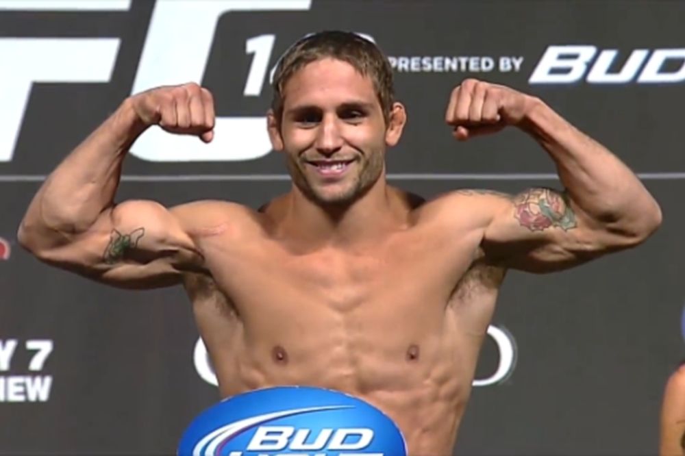 UFC 157: Προσαρμογή στο πρόγραμμα και στον… Mendes