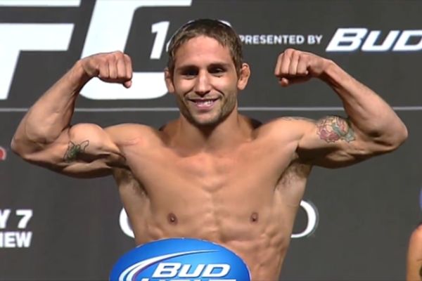 UFC 157: Προσαρμογή στο πρόγραμμα και στον… Mendes