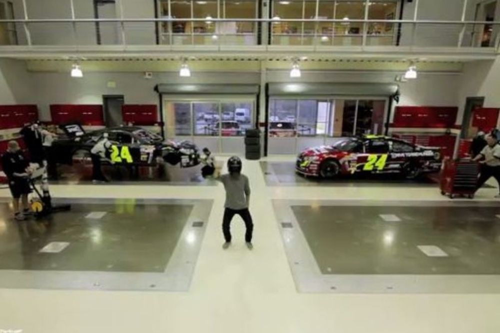 Nascar: Σε ρυθμό «Harlem shake» ο Γκόρντον (video)
