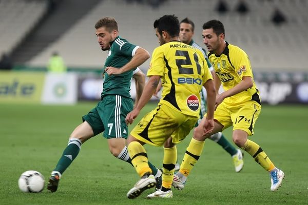 Super League: Στις… φλόγες το «Κλ. Βικελίδης»