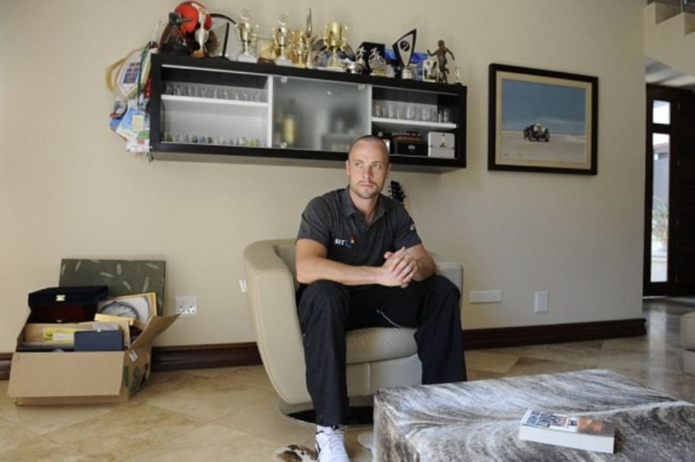 Ματωμένο ρόπαλο στο σπίτι του Πιστόριους