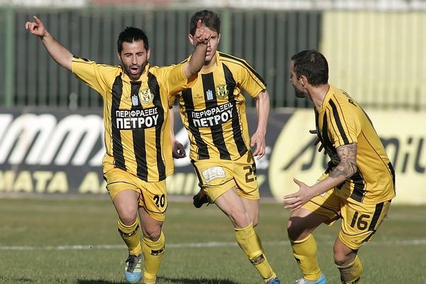 Football League 2: «Γκέλες» για τους πρωτοπόρους