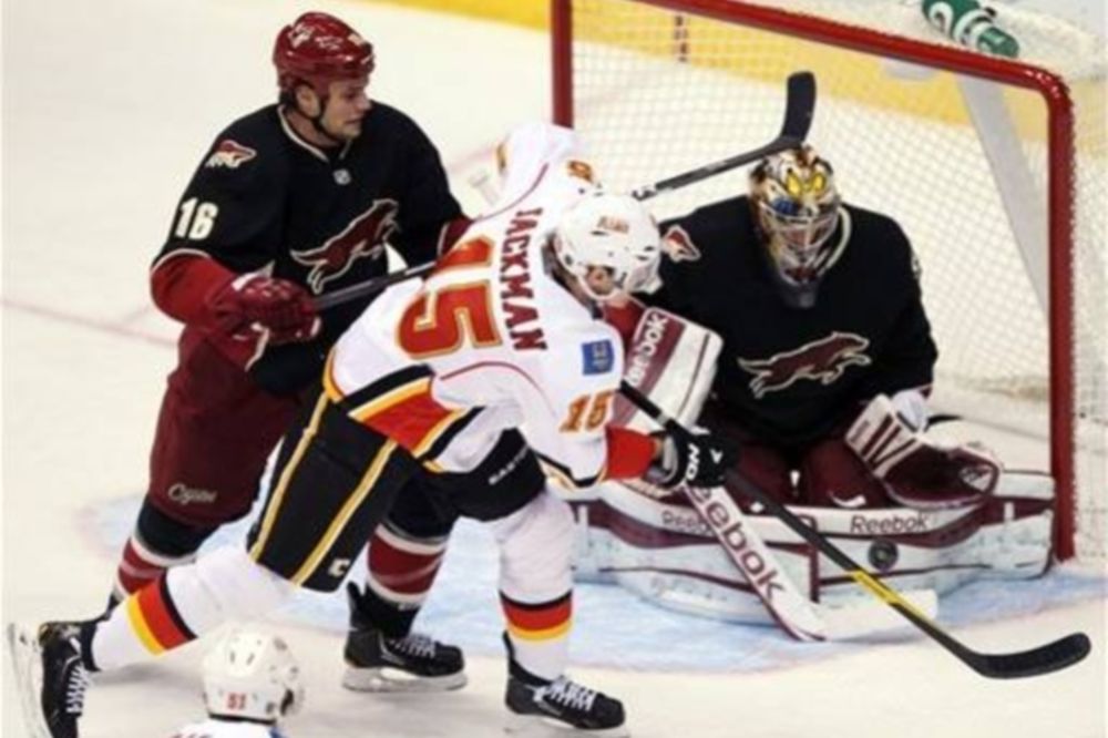 NHL: Shutout για Κογιότες, Κανάντιενς και Λιφς (videos)