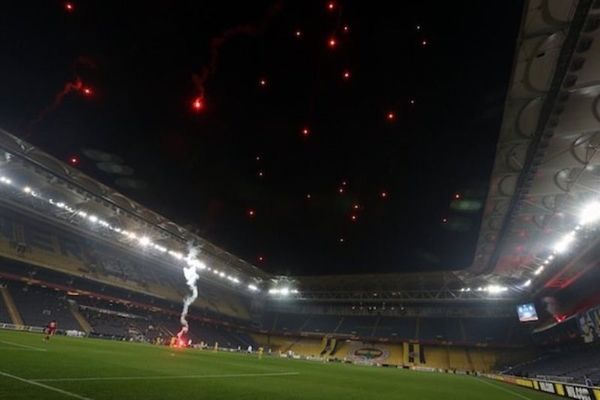 Φενέρμπαχτσε: Η νύχτα... μέρα στο Σουκρού Σαράτσογλου! (photos+video)
