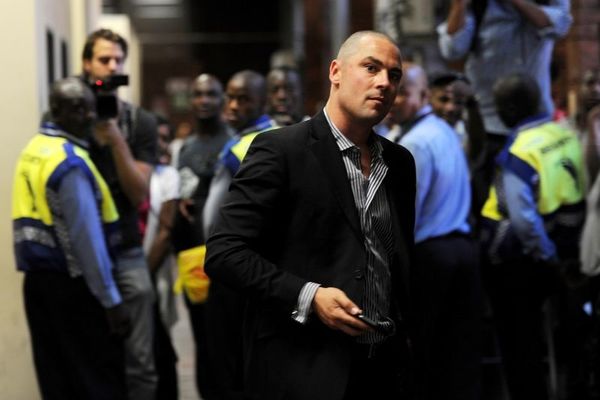 Κατηγορούμενος για ανθρωποκτονία ο αδερφός του Πιστόριους