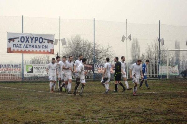 Λευκάδια-Μακεδονικός Κοζάνης 3-0