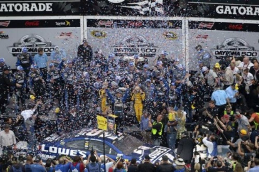 Daytona 500: Το πήρε ο Jimmie Johnson (photos)