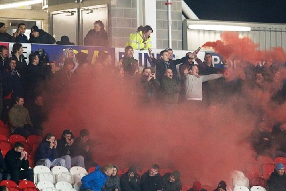 Χαμός στο Λίβερπουλ – Μάντσεστερ νέων! (photos+video)